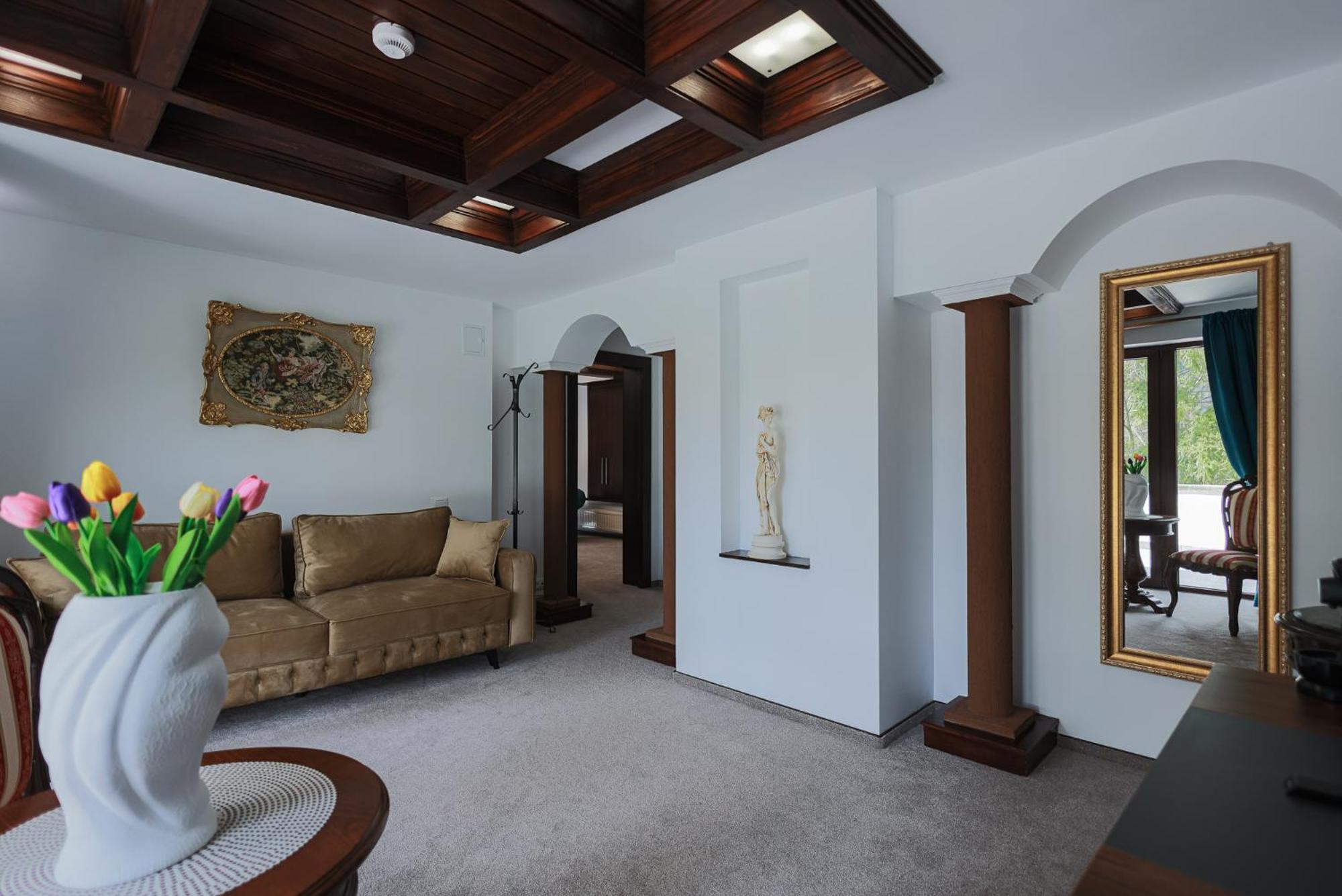 Villa Tom Sinaia Ngoại thất bức ảnh