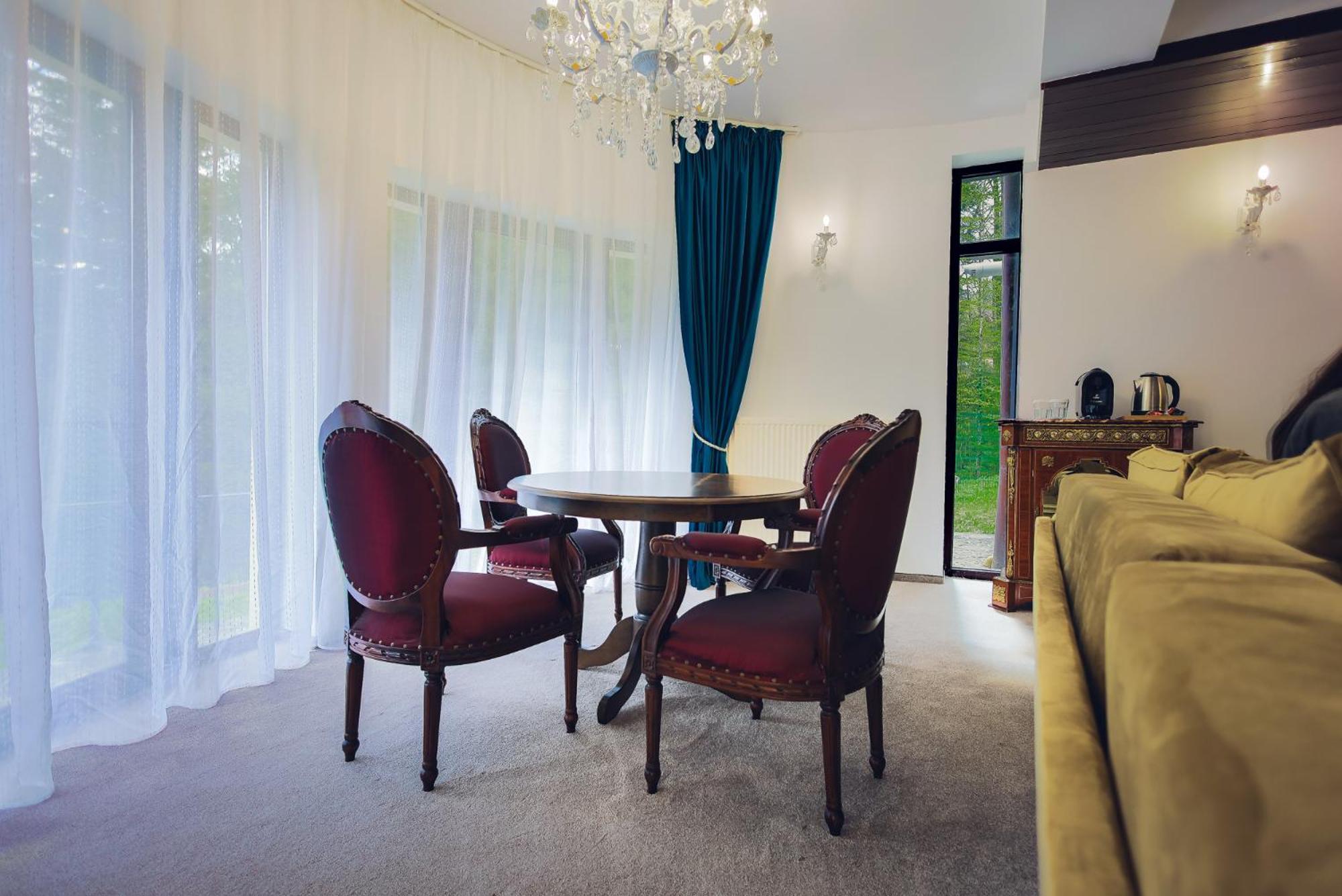 Villa Tom Sinaia Ngoại thất bức ảnh